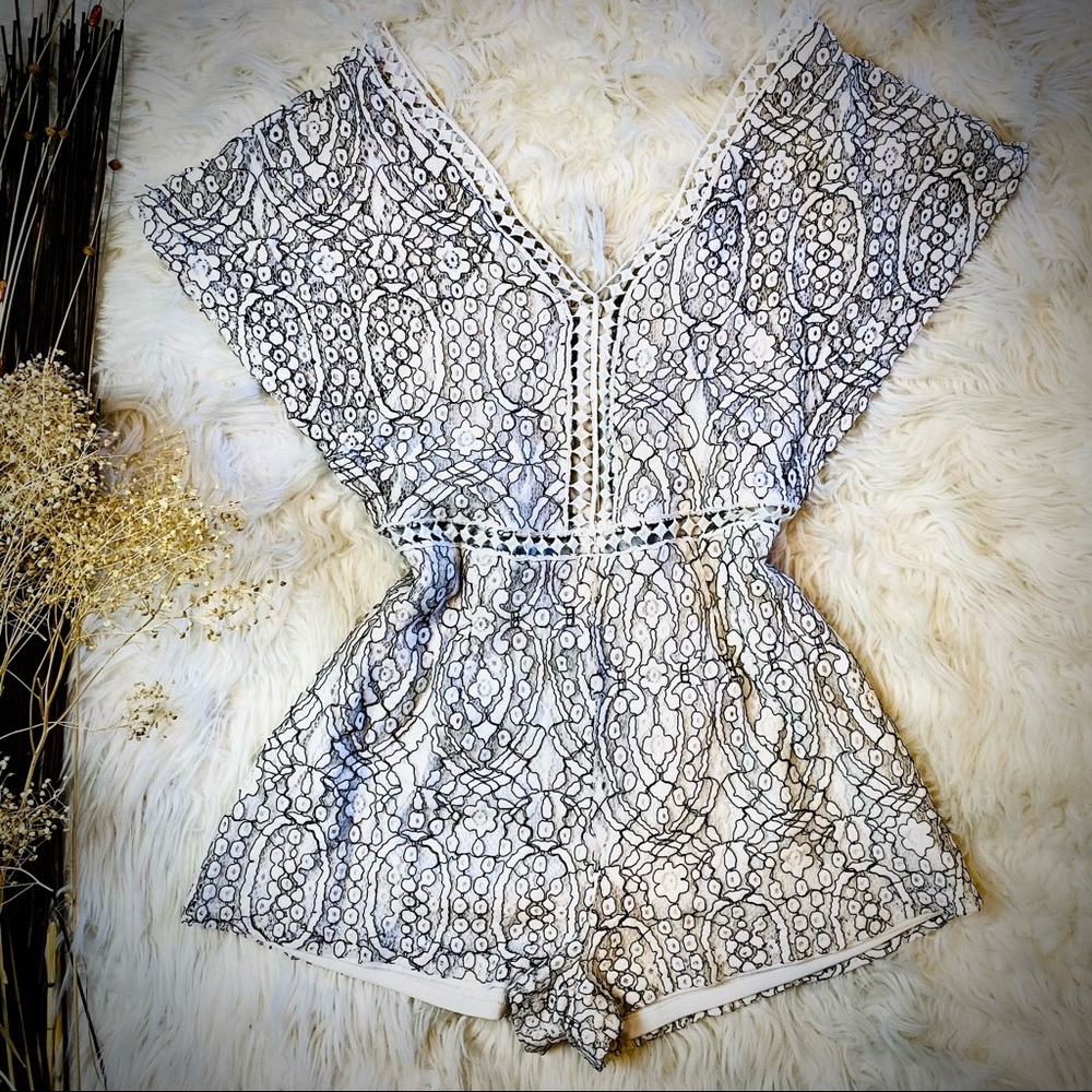 Lace Romper jumpsuit black white grey